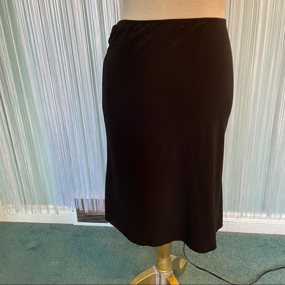 Black Slit Skirt - Picture 5 of 15